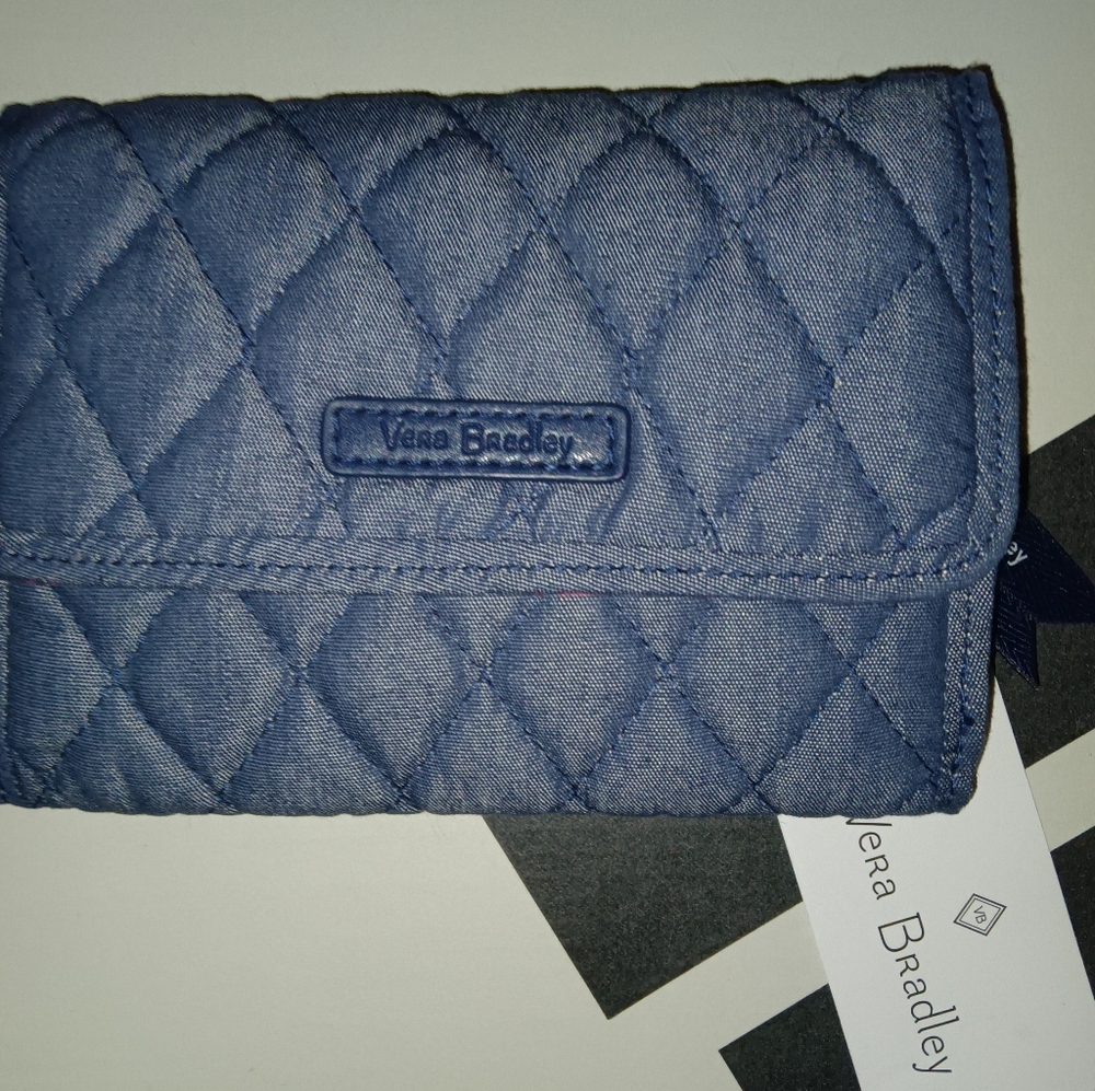 NWT Vera Bradley snap wallet